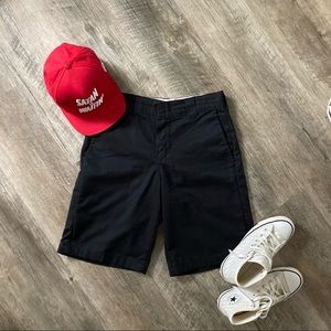 Dickie’s creased flat front relaxed workwear streetwear skate shorts 😈🛹